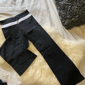 Lululemon groove pants